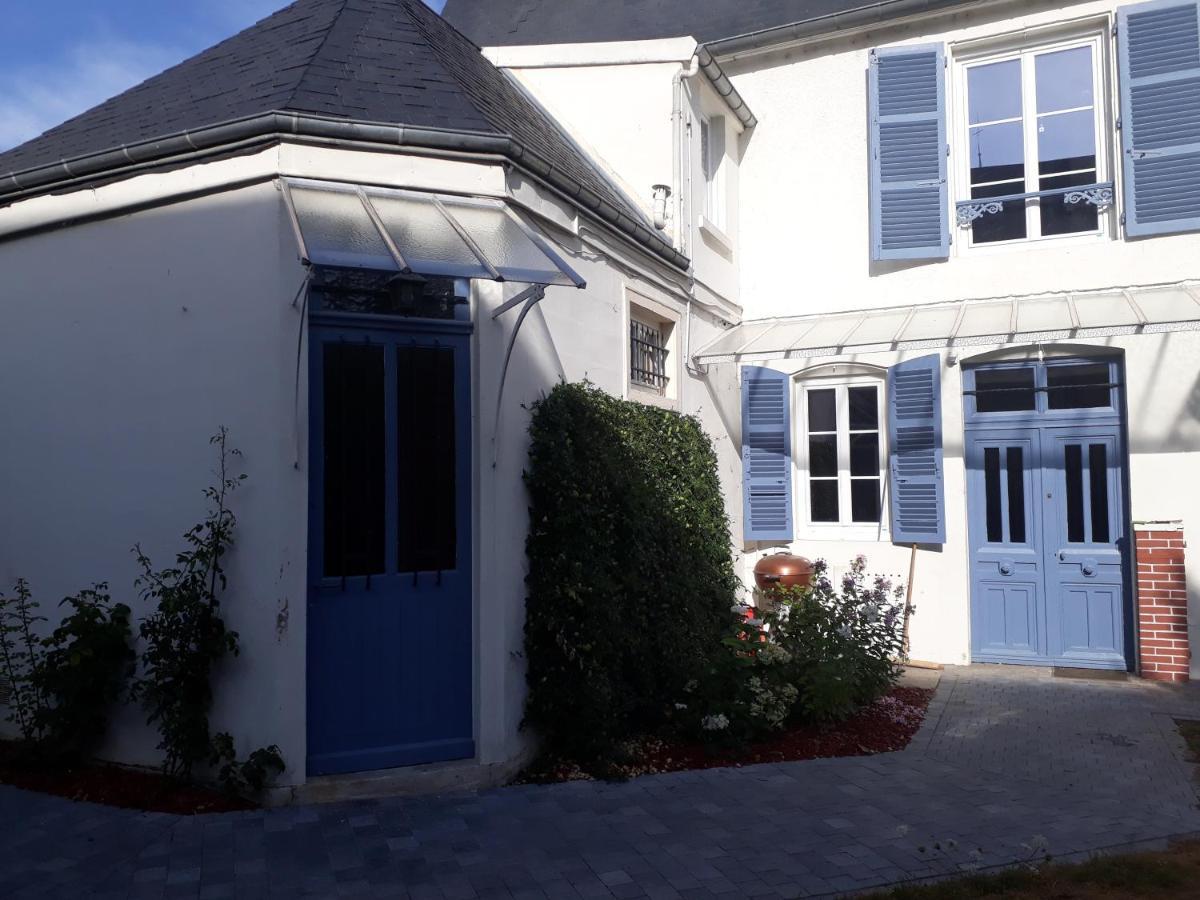 Les Pierres Bleues Hotel Bar-sur-Aube Exterior foto